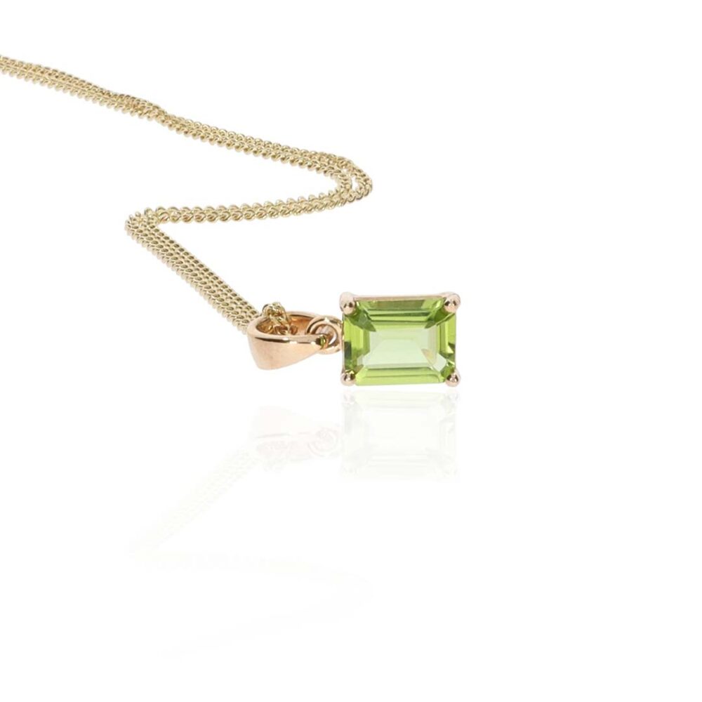 Nanna Peridot and Yellow Gold Pendant Heidi Kjeldsen Jewellery P1704 white1