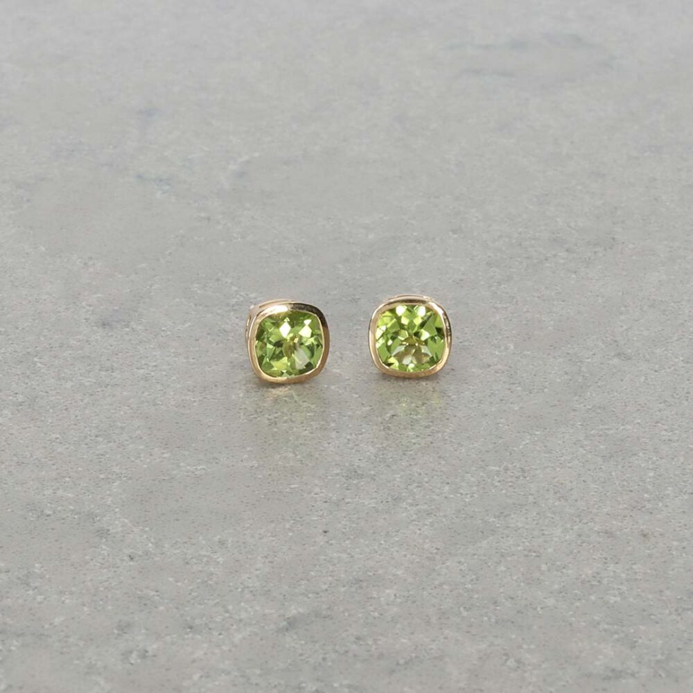 Nanna Peridot and Yellow Gold Rubover Set Earrings Heidi Kjeldsen Jewellery ER6028 still
