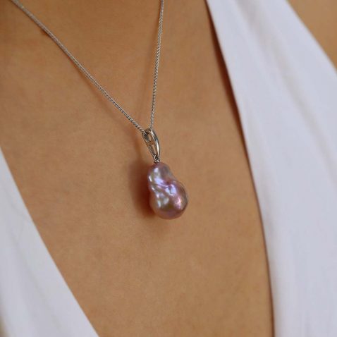 Alma Pink Baroque Cultured Pearl Pendant Heidi Kjeldsen Jewellery P1761 Model