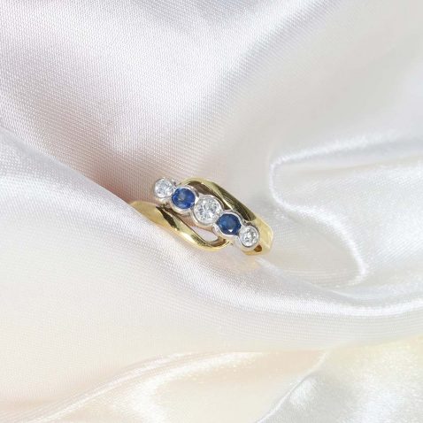 Clara Preloved Sapphire and Diamond ring Heidi Kjeldsen Jewellery PLR0011 still